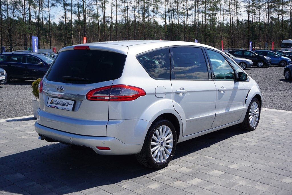 Ford s max i